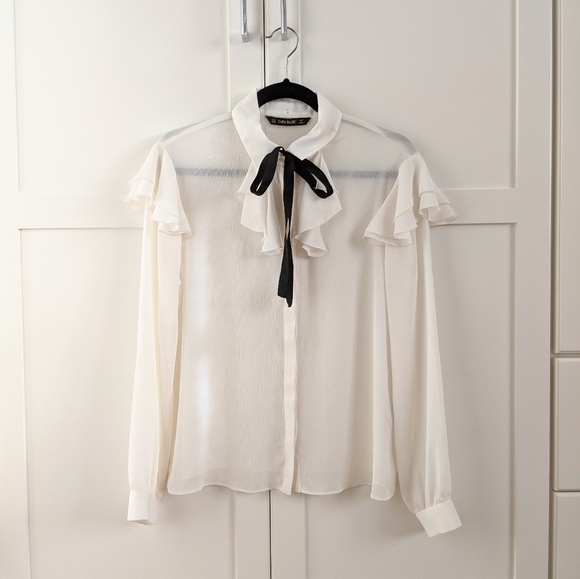 Zara Tops Zara White Ruffle Dress Shirt With Black Bow Poshmark